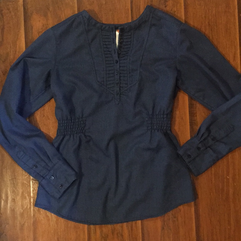 Lucy Boutique Top.  SO SOFT.  Flattering style Mrs